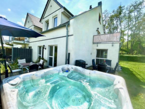 Relaxlounge Abschlag1 #Sauna #Whirlpool #Kamin